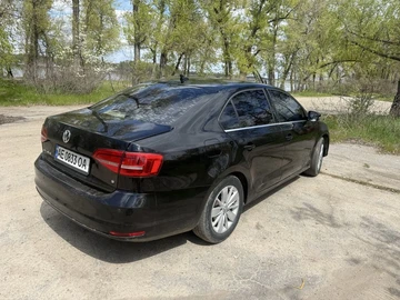 Авто Volkswagen Jetta 2015 № 8749552