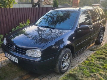 Авто Volkswagen Golf 2001 № 8749643