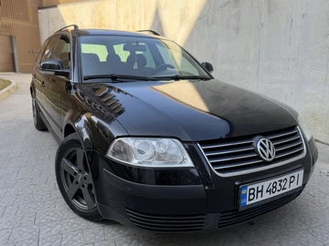 Авто Volkswagen Passat Variant 2004 № 8749661