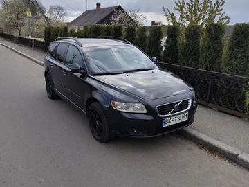 Авто Volvo V50 2010 № 8749959