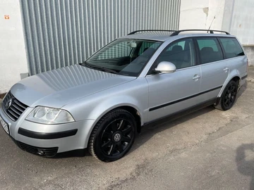 Авто Volkswagen Passat Variant 2004 № 8749964