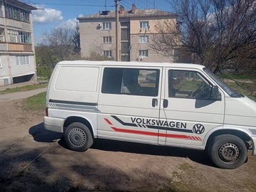 Авто Volkswagen Transporter 1996 № 8749997