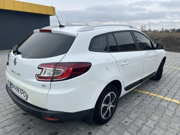 Авто Renault Megane 2010 № 8750109