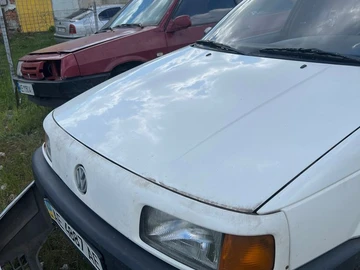 Авто Volkswagen Passat Hatchback 1990 № 8750146