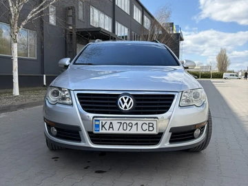 Авто Volkswagen Passat Variant 2009 № 8750295