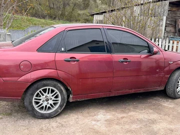 Авто Ford Focus 2000 № 8750320
