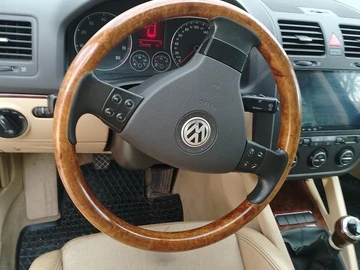 Авто Volkswagen Golf 2005 № 8750353