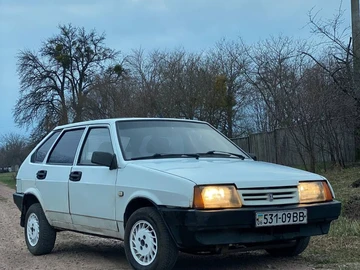 Авто ВАЗ 2109 1991 № 8750695