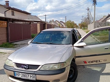 Авто Opel Vectra 1998 № 8750708