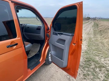 Авто Volkswagen Transporter 2008 № 8750753
