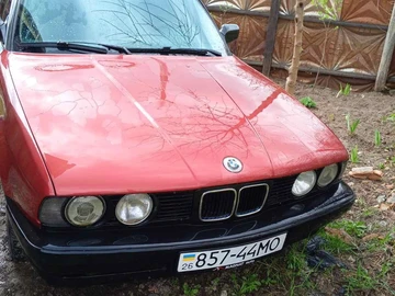 Авто BMW 5 Серия 1992 № 8750775