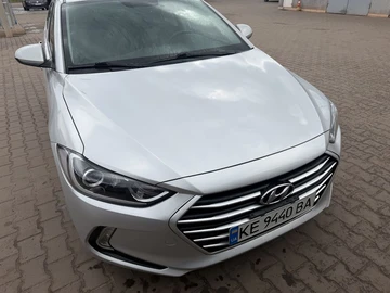 Авто Hyundai Elantra 2017 № 8750780