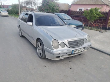 Авто Mercedes 220 1999 № 8750974