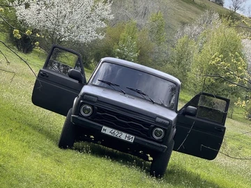 Авто ВАЗ 2121 1991 № 8750975