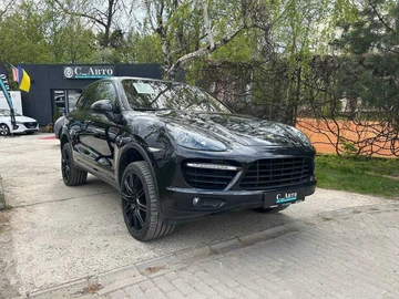 Авто Porsche Cayenne 2012 № 8751115