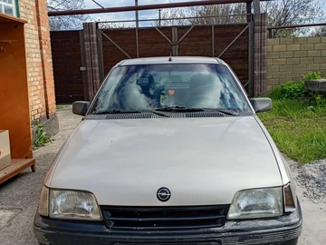 Авто Opel Kadett 1991 № 8751192