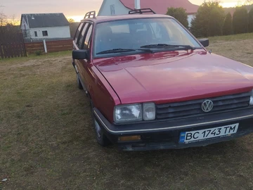 Авто Volkswagen Passat Variant 1987 № 8751224
