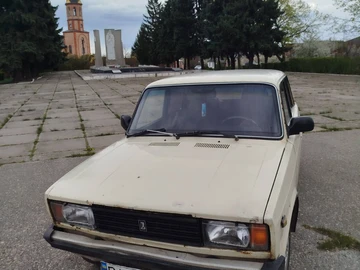 Авто ВАЗ 2105 1985 № 8751352
