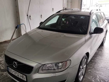 Авто Volvo V70 2016 № 8751369