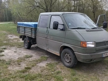 Авто Volkswagen Transporter 1992 № 8751529