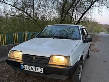 Авто ВАЗ 21099 1992 № 8751585