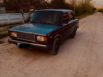 Авто ВАЗ 2107 1985 № 8751726