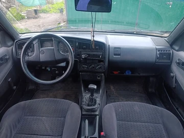 Авто Volkswagen Passat Variant 1990 № 8751938