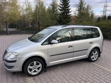 Авто Volkswagen Touran 2007 № 8751959