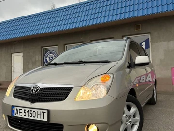 Авто Toyota Corolla Verso 2003 № 8752170