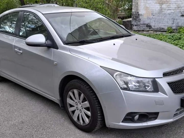 Авто Chevrolet Cruze 2011 № 8752350
