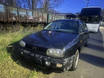 Авто Volkswagen Golf 1996 № 8752361