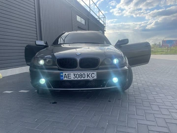 Авто BMW 3 Серия 2004 № 8752375
