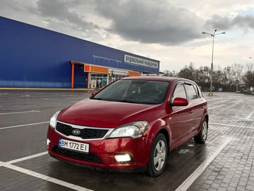 Авто KIA Cee X27 D 2009 № 8752584