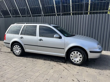 Авто Volkswagen Golf 2003 № 8752634