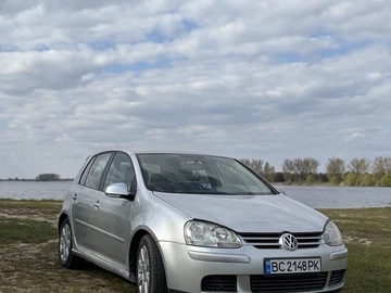 Авто Volkswagen Golf 2005 № 8752969