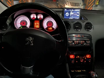 Авто Peugeot 308 2014 № 8752992