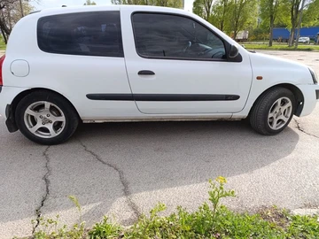 Авто Renault Clio 2003 № 8752993