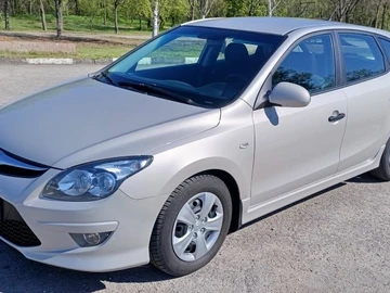 Авто Hyundai I30 2011 № 8753124