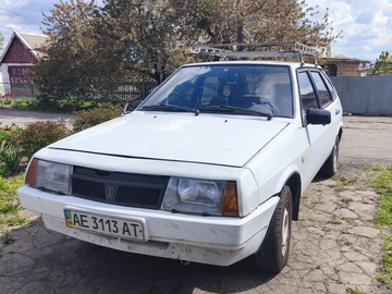Авто ВАЗ 2109 1988 № 8753150