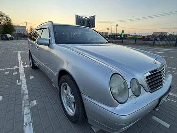 Авто Mercedes 220 2002 № 8753152