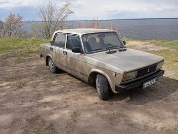 Авто ВАЗ 2105 1992 № 8753436