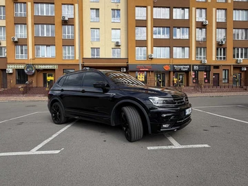 Авто Volkswagen Tiguan 2019 № 8753702