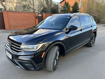 Авто Volkswagen Tiguan 2021 № 8753779