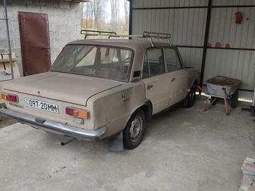 Авто ВАЗ 2113 1985 № 8753845