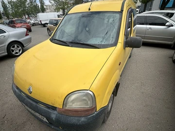 Авто Renault Kangoo Passenger 2000 № 8753848