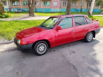 Авто Opel Kadett 1991 № 8753854