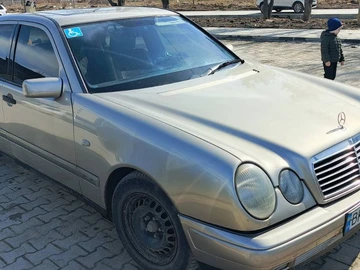 Авто Mercedes 200 1997 № 8754023