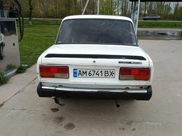 Авто ВАЗ 2107 1992 № 8754257