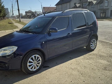 Авто Skoda Roomster 2009 № 8754398