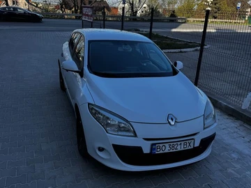 Авто Renault Megane 2010 № 8754399